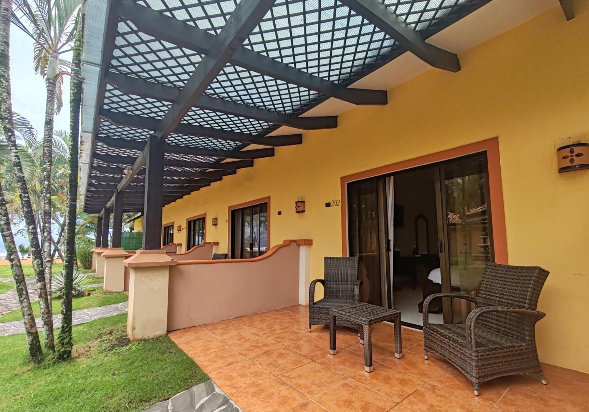 Marenaz Oceanfront Resort Esterillos Este Eksteriør bilde